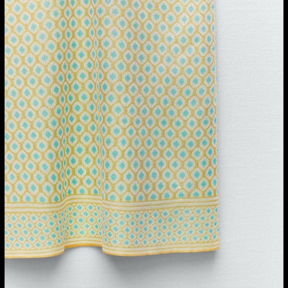 Diamond Jacquard Knit top - Picture 6 of 8